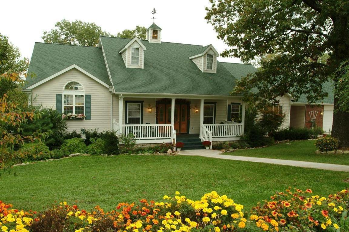 Inn At Harbour Ridge Bed And Breakfast Osage Beach Exterior foto